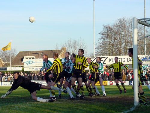Sc. Genemuiden  - DOS Kampen  (Foto Helmich Lubberts)